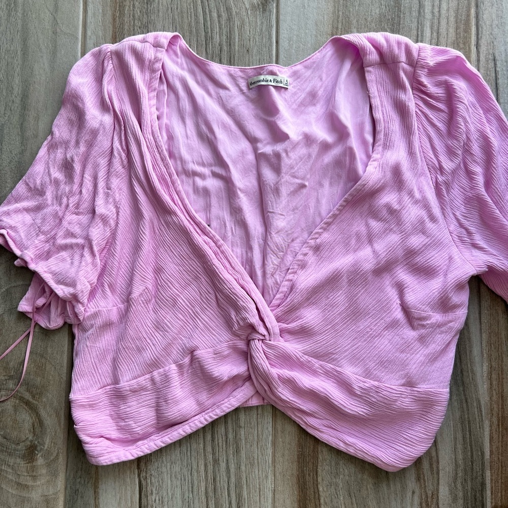 Abercrombie & Fitch Crop Top